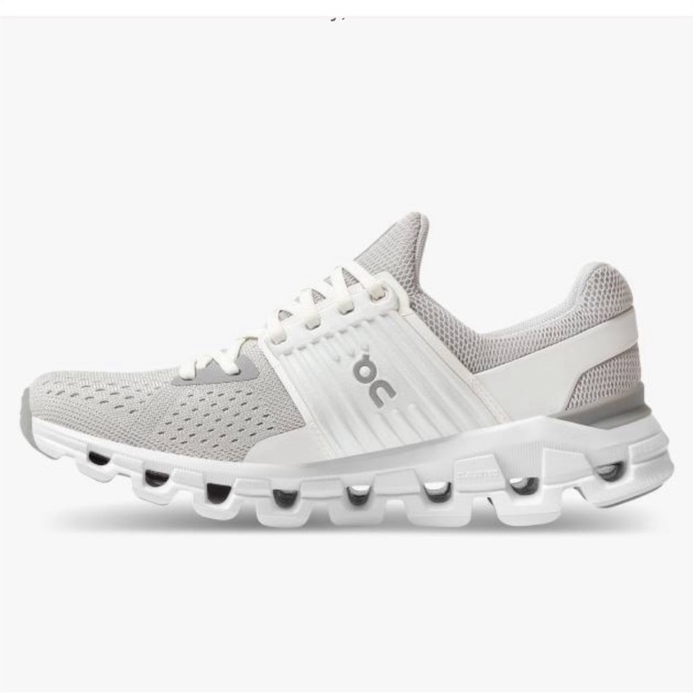 On-Running Cloudswift Sneaker Glacier White